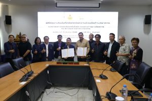 มทร.ล้านนา เชียงราย ลงนามความร่วมมือกับสมาคมการค้ากระท่อมไทย