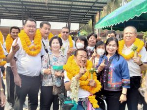 “มงคล ชัยวุฒิ “อดีตนายกฯเชิงดอย และทีมงานลงรับสมัครชิงตำแหน่งนายกเทศมนตรีเชิงดอยและสมาชิก วันแรกไร้คู่แข่ง