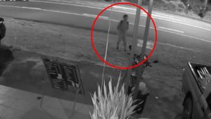 ชาวต่างชาติวัย 60 ปี ร้องตำรวจพะเยา มอเตอร์ไซค์ถูกขโมยหน้าบ้าน