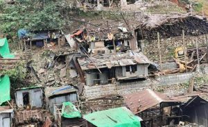 โรงแร่มอร์ชี ถูกกองทัพอากาศเมียนมาทิ้งระเบิดถล่ม คนงานชาวคาเรนนีเร่งอพยพหนีตาย