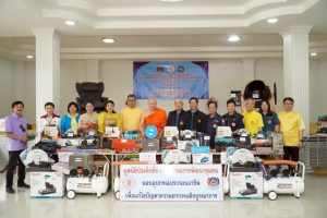 มูลนิธิป่อเต็กตึ๊ง มอบอุปกรณ์ประกอบอาชีพ สิ่งของจำเป็นแก่ผู้ประสบอุทกภัยในพื้นที่ชนบทจังหวัดเชียงราย พร้อมนำหน่วยแพทย์เคลื่อนที่ออกบริการ