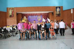 ร้อยเอ็ดมอบอุปกรณ์การแพทย์พระราชทาน กว่า 2.5 ล้านบาท ช่วยเหลือกลุ่มเปราะบางและผู้สูงอายุ