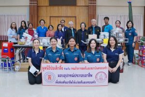 มูลนิธิป่อเต็กตึ๊ง มอบอุปกรณ์ประกอบอาชีพแก่สตรี บุรุษ พ่อเลี้ยงเดี่ยว หรือผู้ที่มีความหลากหลายทางเพศชาวนครราชสีมา  