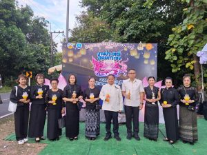 เหล่ากาชาดจังหวัดมุกดาหาร ร่วมพิธีจุดเทียนขึ้นภูบูชาพระใหญ่ กิจกรรมงานประเพณีลอยกระทงพระแม่คงคา บวงสรวงพญานาคบูชาแม่น้ำโขง