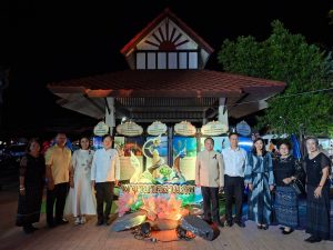 เหล่ากาชาดจังหวัดมุกดาหาร ร่วมพิธีบวงสรวงและบูชาพญานาคลุ่มแม่น้ำโขง กิจกรรมงานประเพณีลอยกระทง พระแม่คงคา บวงสรวงพญานาคบูชาแม่น้ำโขง